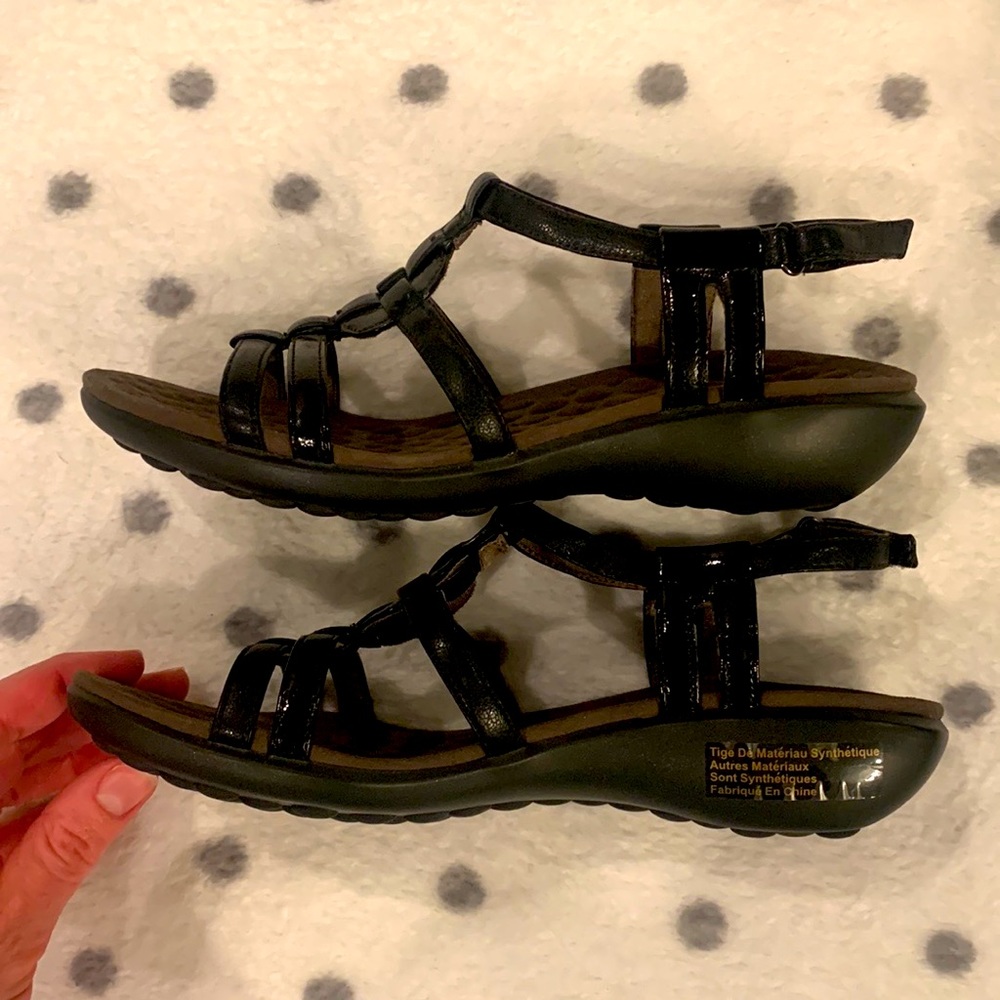 Clarks Shoes Sandals Size 6 Brand New